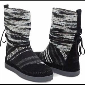 Toms Women's Nepal Mid-Calf Suede Boot nwt